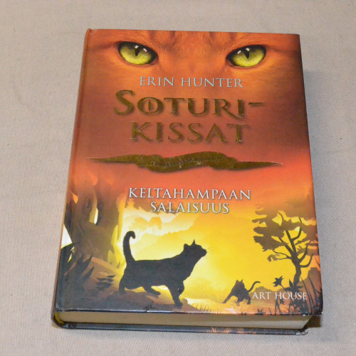 Erin Hunter Soturikissat Keltahampaan salaisuus